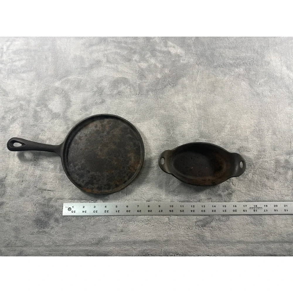 Lodge & Golette Cast Iron Set Oval Mini Server HMSOV & Round Griddle Skillet